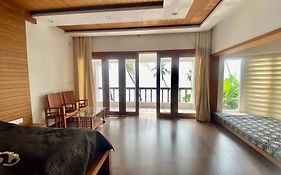 Willo Stays On The Beach Sea View Ocean Hues Holiday Home